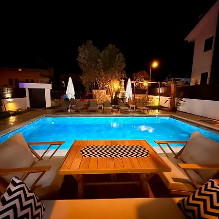 As Asil Villa *